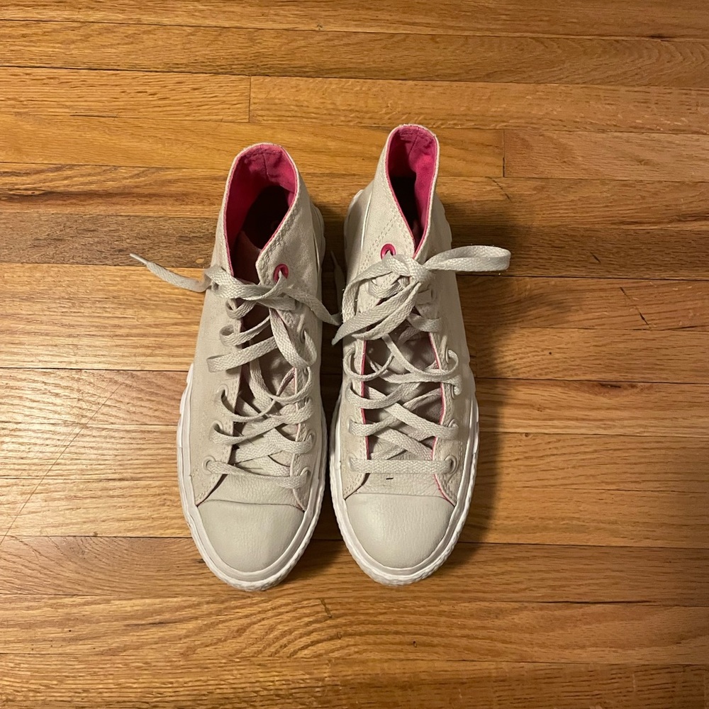 Platform converse